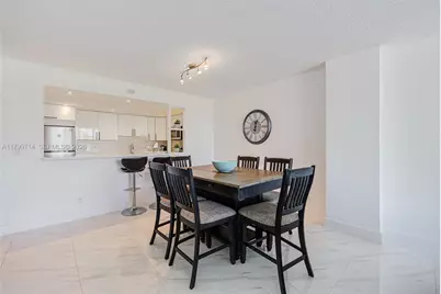 19370 Collins Ave #324, Sunny Isles Beach, FL 33160 - Photo 11