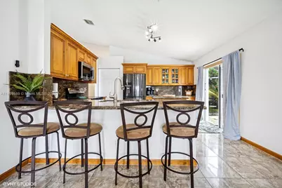 1910 SW 183rd Ter, Miramar, FL 33029 - Photo 21