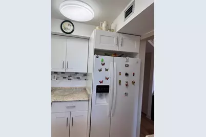 9021 Sunrise Lakes Blvd #115, Sunrise, FL 33322 - Photo 7