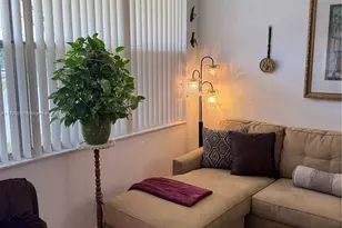 9021 Sunrise Lakes Blvd, Sunrise, FL 33322 - Photo 17