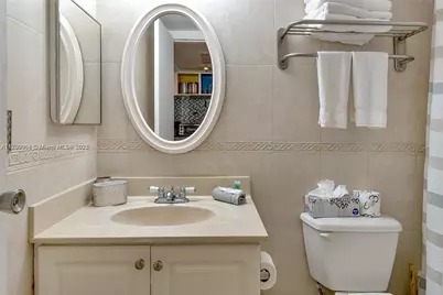 19201 Collins Ave #1001, Sunny Isles Beach, FL 33160 - Photo 9