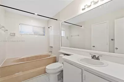 4020 Palm Bay Cir #B, West Palm Beach, FL 33406 - Photo 9