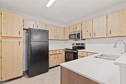 4020 Palm Bay Cir #B, West Palm Beach, FL 33406 - Photo 5