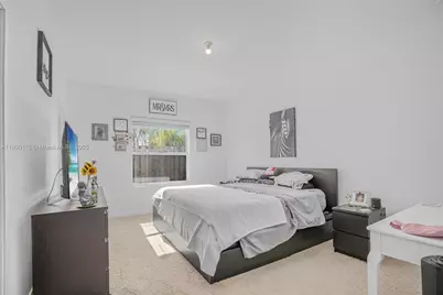 550 NE 4th Ave, Florida City, FL 33034 - Photo 9