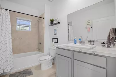 550 NE 4th Ave, Florida City, FL 33034 - Photo 13