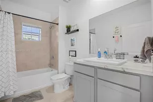 550 NE 4th Ave, Florida City, FL 33034 - Photo 13