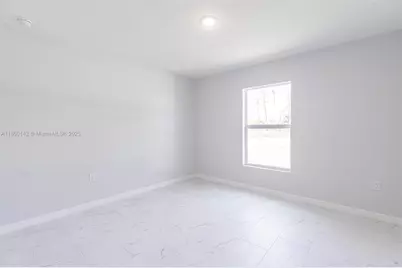 2004 Rosa Ct, Lehigh Acres, FL 33972 - Photo 11