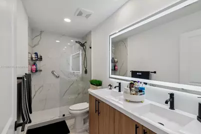 1396 NW 3rd St, Florida City, FL 33034 - Photo 35