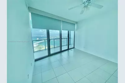 888 Biscayne Blvd #4012, Miami, FL 33132 - Photo 17