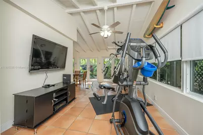 2855 SW 17th Ave, Miami, FL 33133 - Photo 7