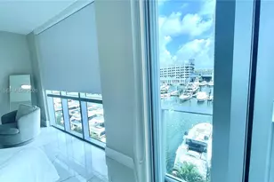 17111 Biscayne Blvd, North Miami Beach, FL 33160 - Photo 23