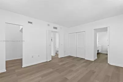 6900 Bay Dr #10I, Miami Beach, FL 33141 - Photo 13