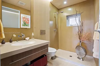 2500 Mercedes Dr, Fort Lauderdale, FL 33316 - Photo 17