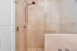 1060 Brickell Ave, Miami, FL 33131 - Photo 27