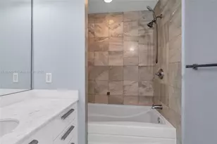 1060 Brickell Ave, Miami, FL 33131 - Photo 35