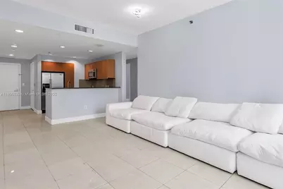 1060 Brickell Ave #1811, Miami, FL 33131 - Photo 21