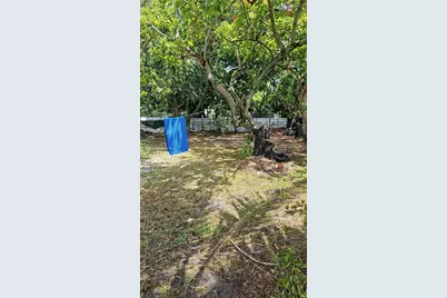 846 NW 114th St, Miami, FL 33168 - Photo 9