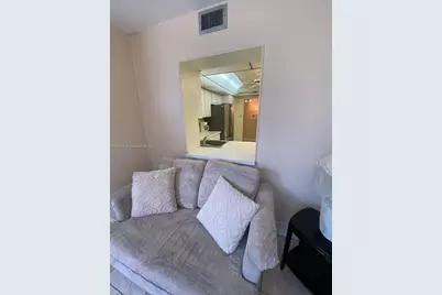 800 Parkview Dr #104, Hallandale Beach, FL 33009 - Photo 19