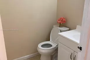 800 Parkview Dr, Hallandale Beach, FL 33009 - Photo 11