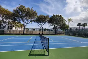 616 Executive Center Dr, West Palm Beach, FL 33401 - Photo 29