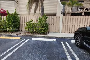 616 Executive Center Dr, West Palm Beach, FL 33401 - Photo 5