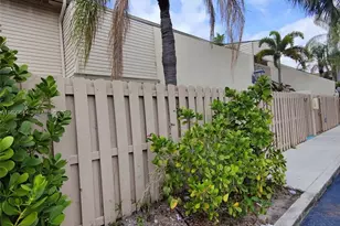 616 Executive Center Dr, West Palm Beach, FL 33401 - Photo 3