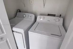 616 Executive Center Dr, West Palm Beach, FL 33401 - Photo 19