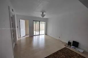 616 Executive Center Dr, West Palm Beach, FL 33401 - Photo 9