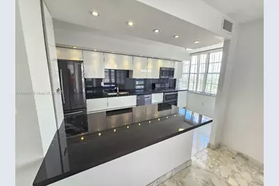 18051 Biscayne Blvd #1704, Aventura, FL 33160 - Photo 1