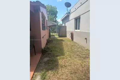 2530 Washington St, Hollywood, FL 33020 - Photo 17