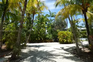 5858 SW 80th St, South Miami, FL 33143 - Photo 19