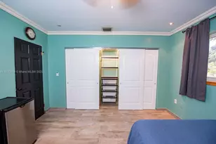 16910 NE 8th Ct, North Miami Beach, FL 33162 - Photo 15