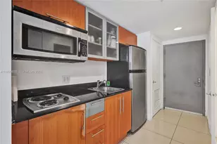 1750 N Bayshore Dr, Miami, FL 33132 - Photo 5
