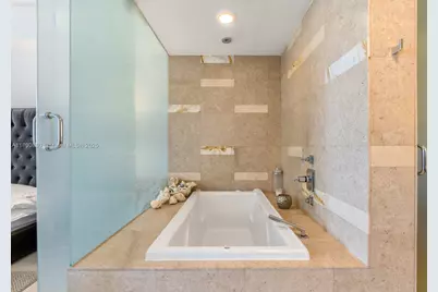 3737 Collins Ave #S-503, Miami Beach, FL 33140 - Photo 13