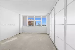 2030 S Ocean Dr, Hallandale Beach, FL 33009 - Photo 21