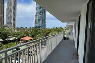 210 174th St, Sunny Isles Beach, FL 33160 - Photo 45