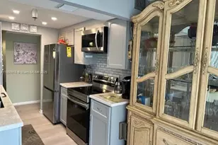 210 174th St, Sunny Isles Beach, FL 33160 - Photo 39