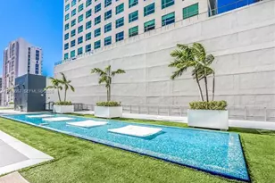690 SW 1st Ct, Miami, FL 33130 - Photo 11