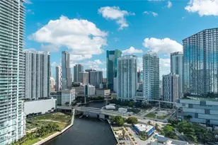 690 SW 1st Ct, Miami, FL 33130 - Photo 9