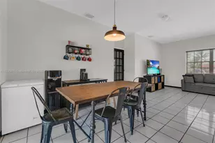 1371 NW 198th St, Miami Gardens, FL 33169 - Photo 5