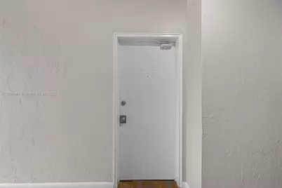 1555 Pennsylvania Ave #209, Miami Beach, FL 33139 - Photo 3