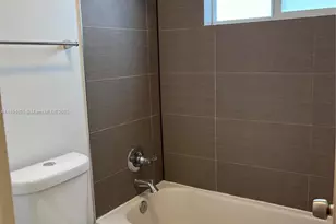 5031 Ponce de Leon Blvd, Coral Gables, FL 33146 - Photo 5