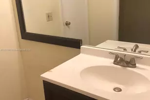 492 NW 165th St Rd, Miami, FL 33169 - Photo 5