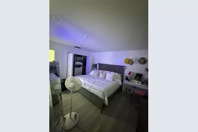 8098 NW 99th Ter, Hialeah Gardens, FL 33016 - Photo 43