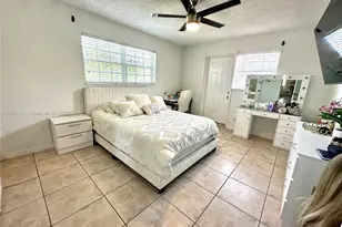 21000 NE 26th Ave, Miami, FL 33180 - Photo 3