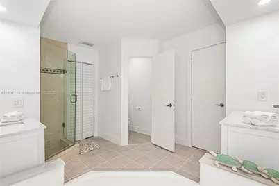 216 SE 9th St #1, Dania Beach, FL 33004 - Photo 15