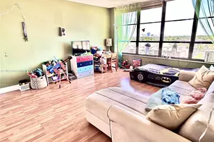 600 Three Islands Boulevard, Hallandale Beach, FL 33009 - Photo 9