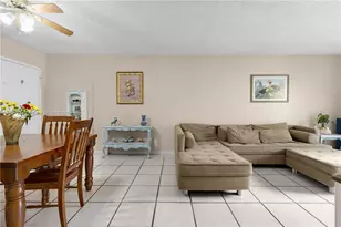 325 NW 72nd Ave, Miami, FL 33126 - Photo 19