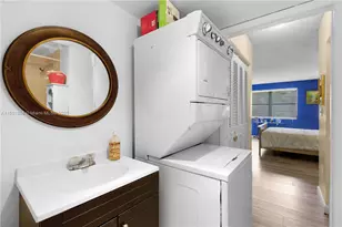 325 NW 72nd Ave, Miami, FL 33126 - Photo 9