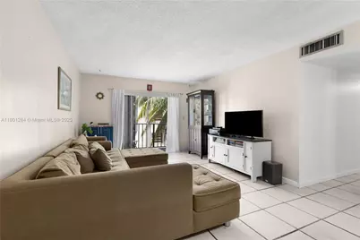 325 NW 72nd Ave #308, Miami, FL 33126 - Photo 17